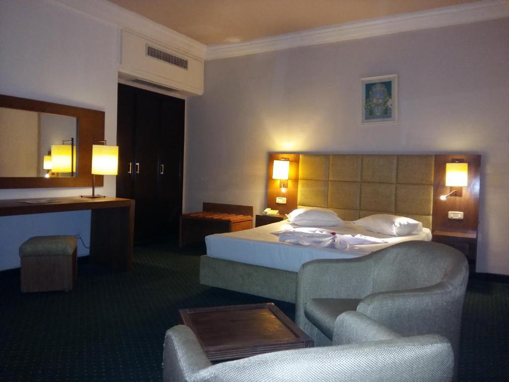 Hotel Ibn Khaldoun Tunis Ngoại thất bức ảnh