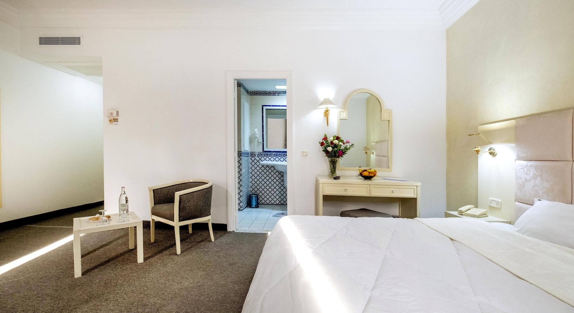 Hotel Ibn Khaldoun Tunis Ngoại thất bức ảnh
