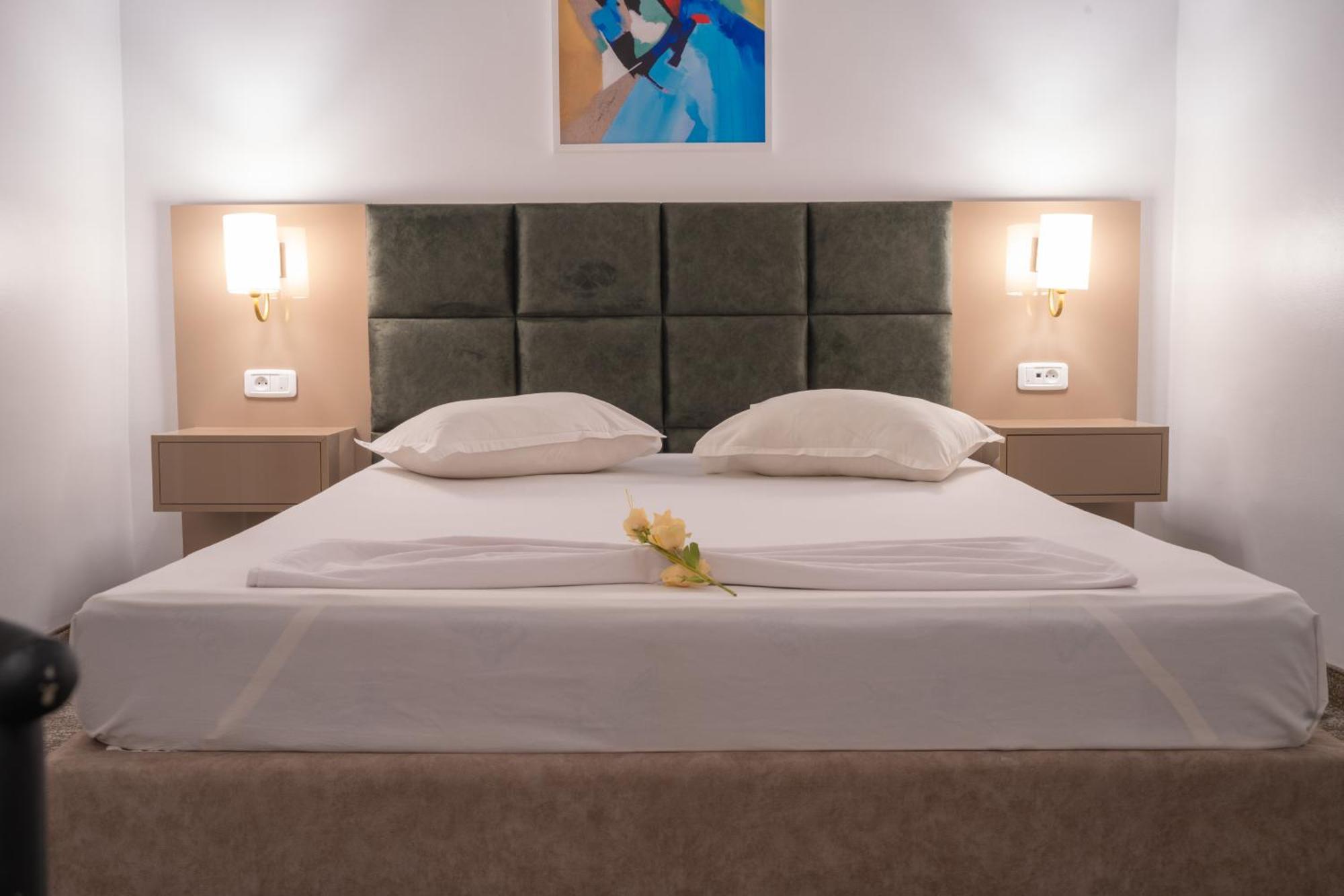 Hotel Ibn Khaldoun Tunis Ngoại thất bức ảnh