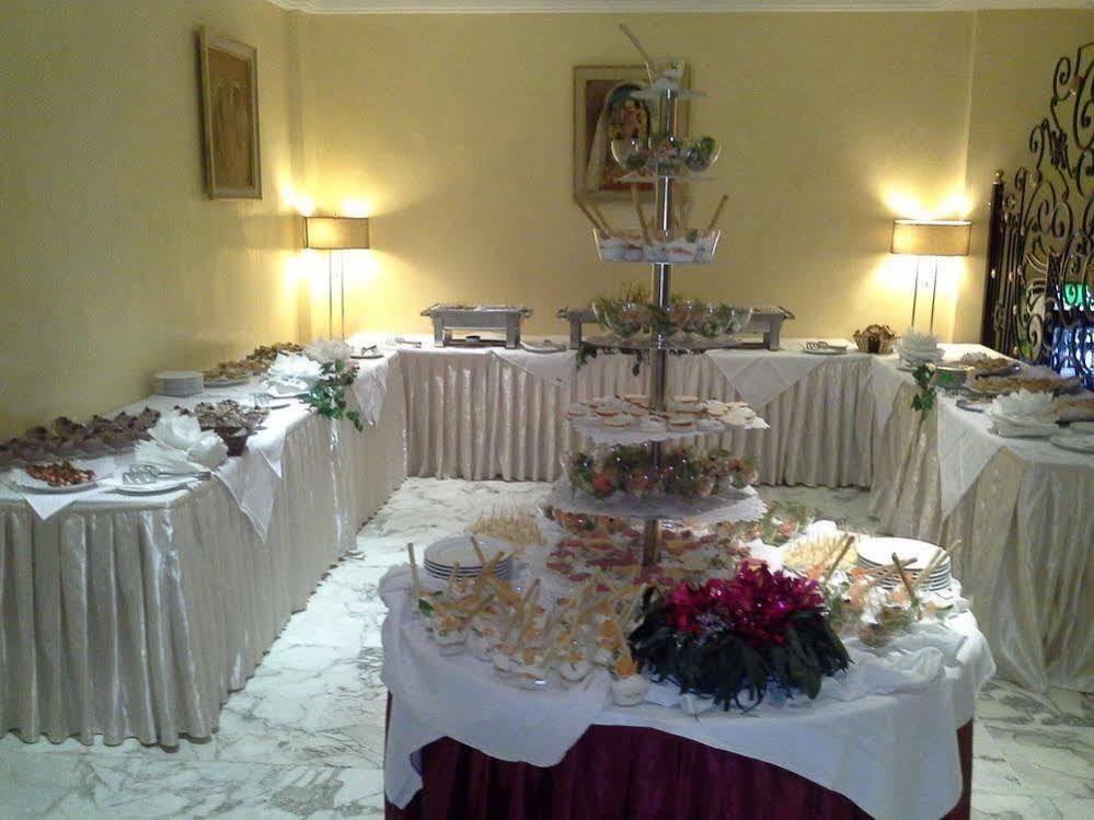 Hotel Ibn Khaldoun Tunis Ngoại thất bức ảnh